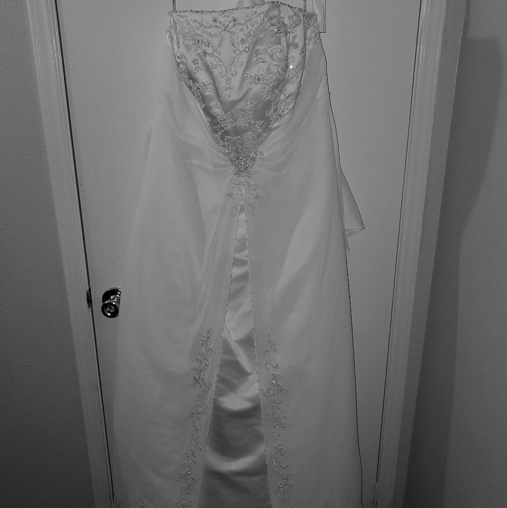 NWT David's Bridal Wedding Dress 18W